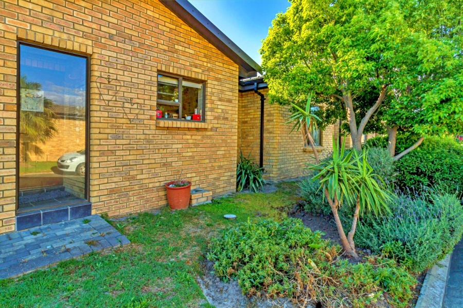 3 Bedroom Property for Sale in Fairview Golf Estate Western Cape